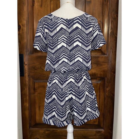J Crew Women’s Black/White Summer Romper with Pockets Size 4 - Picture 4 of 7